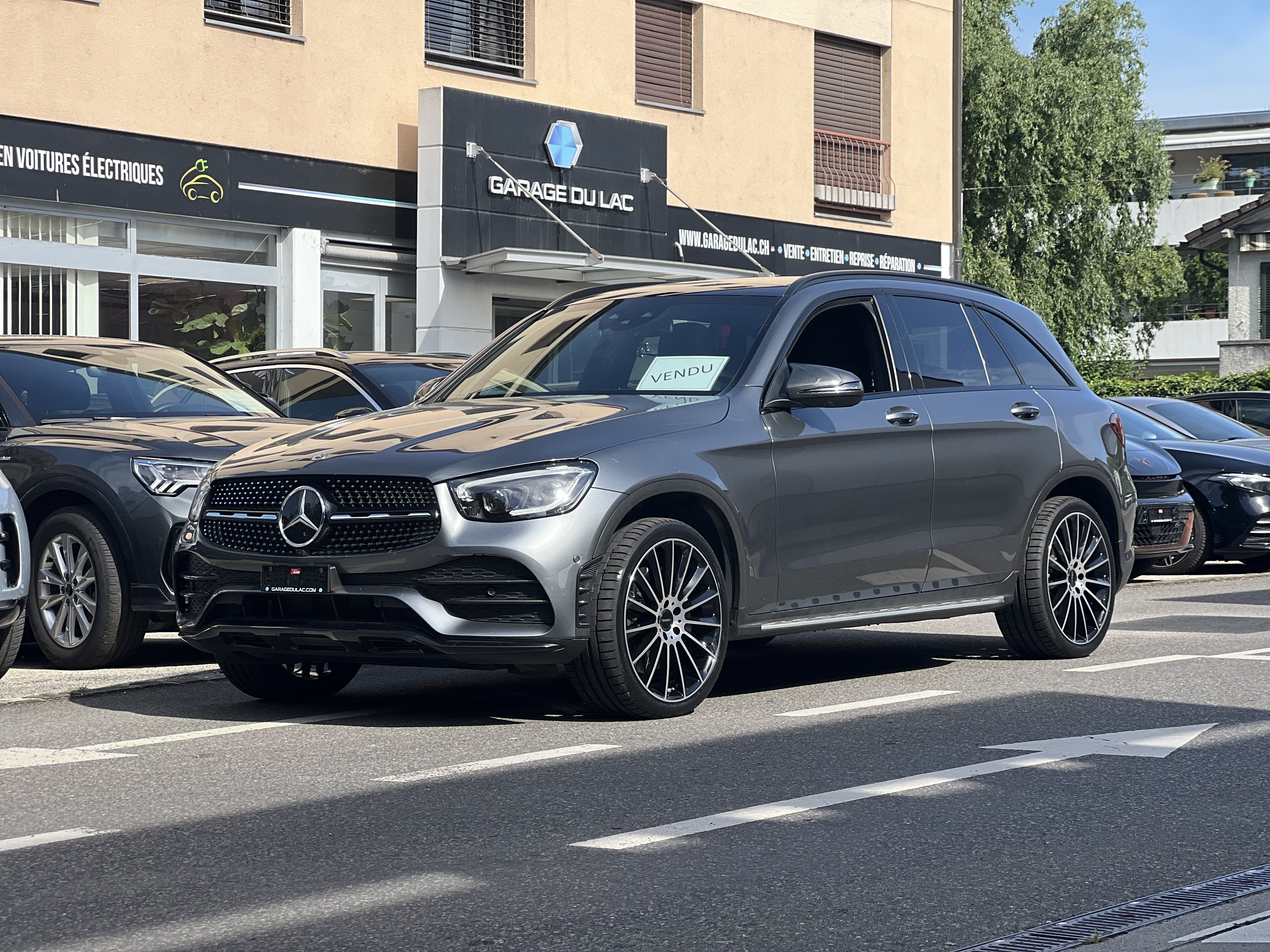 MERCEDES-BENS GLC 300